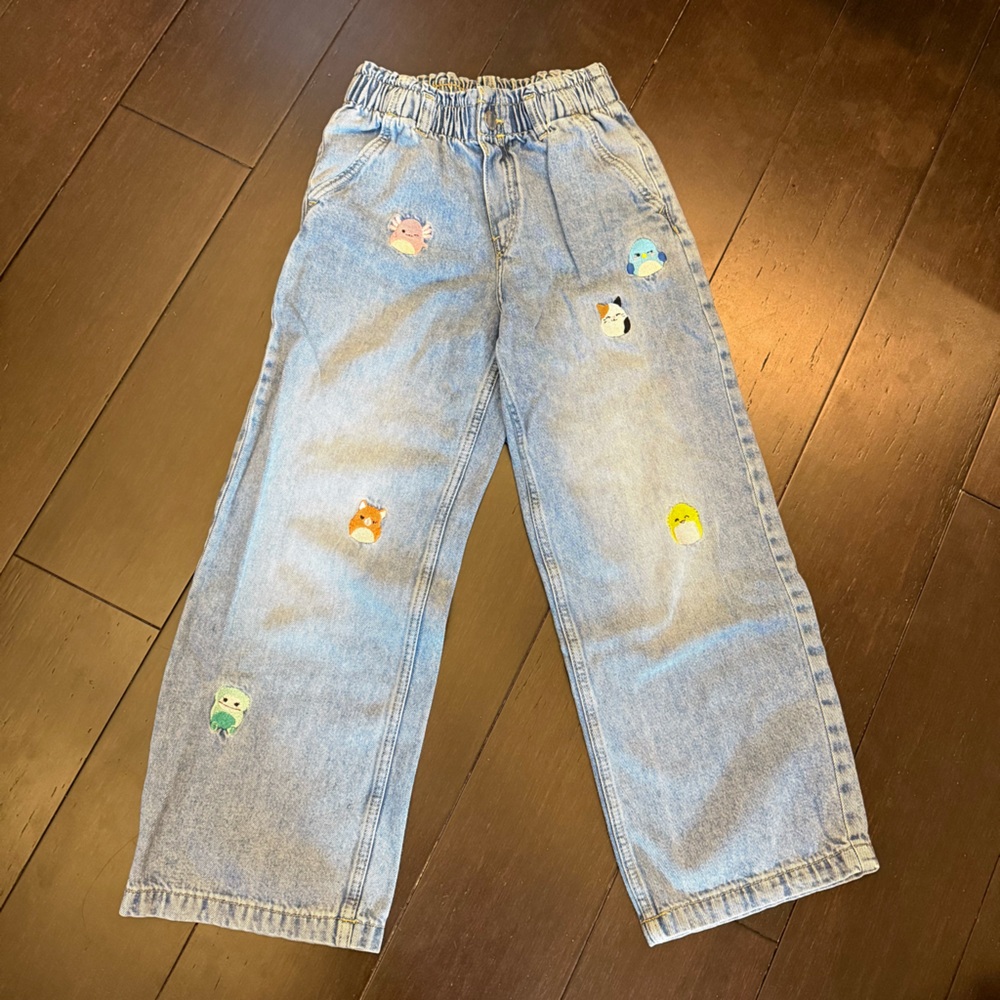 H&M Squishmallow pull on wide leg embroidered Jeans